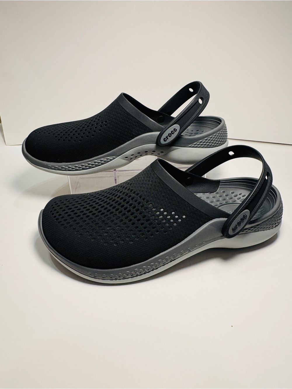 Crocs Men’s Black/Gray Croslite Comfort Clogs